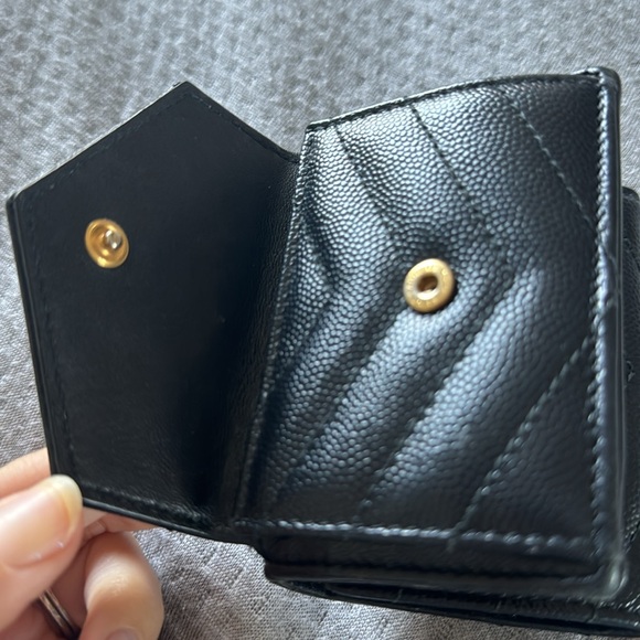 Authentic- YSL Cassandra Ultra Compact- Wallet -Tri fold - Picture 3 of 14
